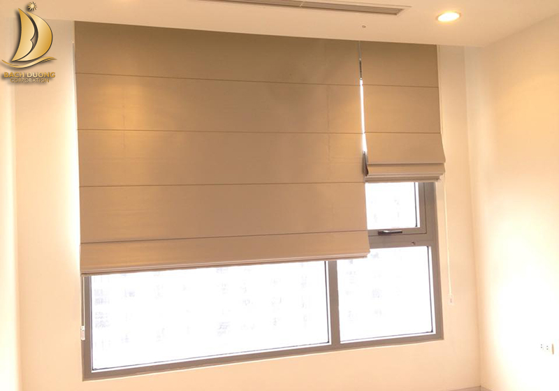 Một bộ rèm roman cho không gian gọn gàng