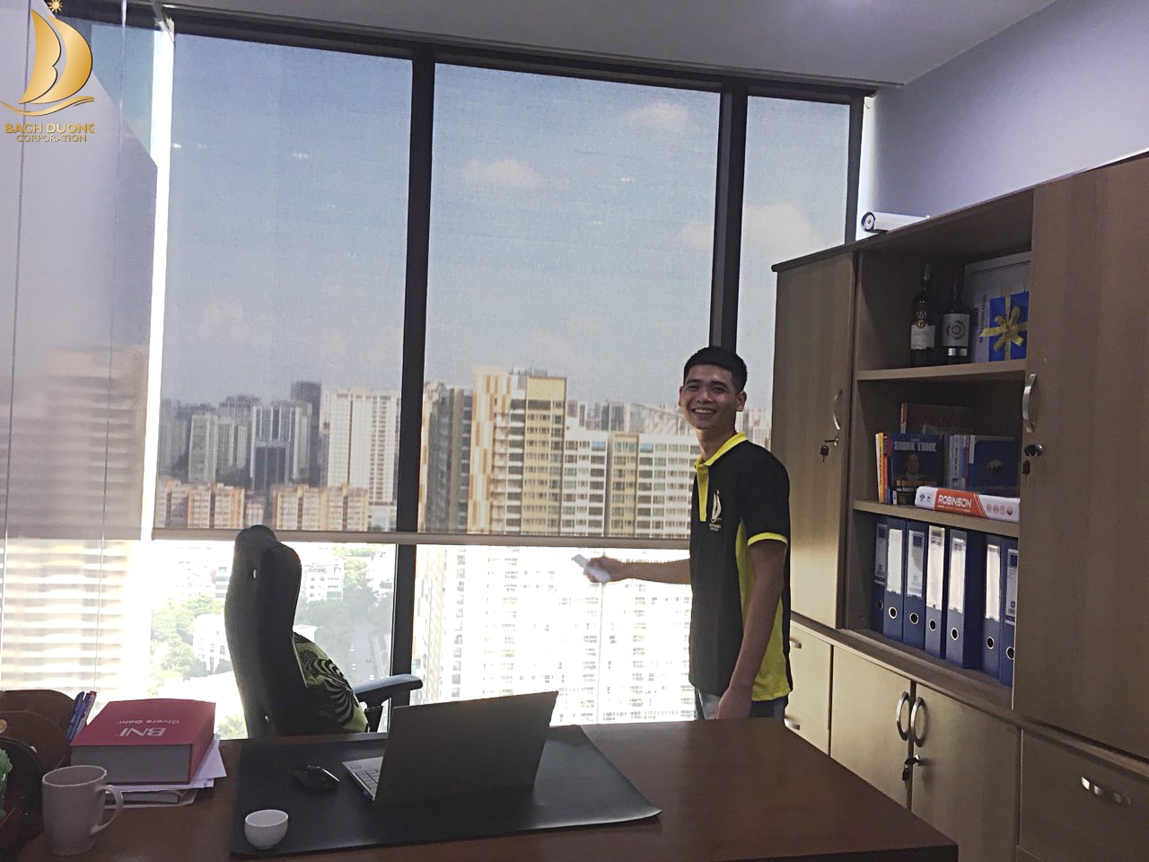 Rèm cuốn cho phong riêng cửa giám đốc